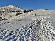 30 Sulle nevi del Linzone in fase di scioglimento